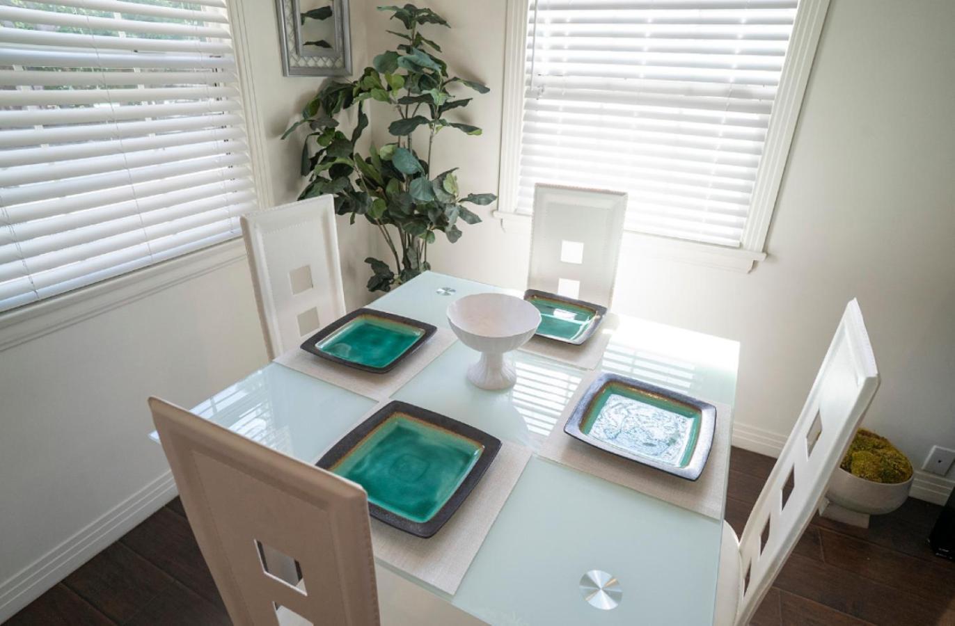 Charming Duplex Home In Sherman Oaks ロサンゼルス エクステリア 写真